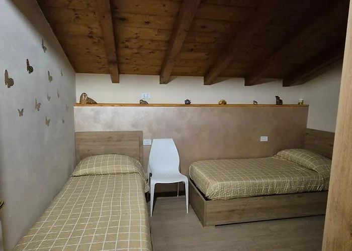 La Mansarda Sul Apartment *